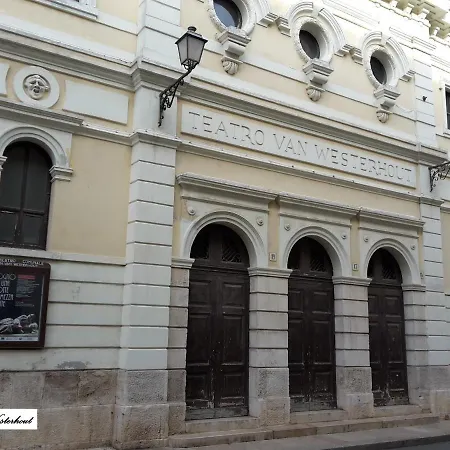 Casa Westerhout Апартаменты *